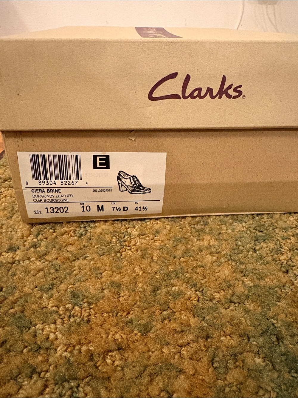 Clarks Shoe Box with Burgundy Logo